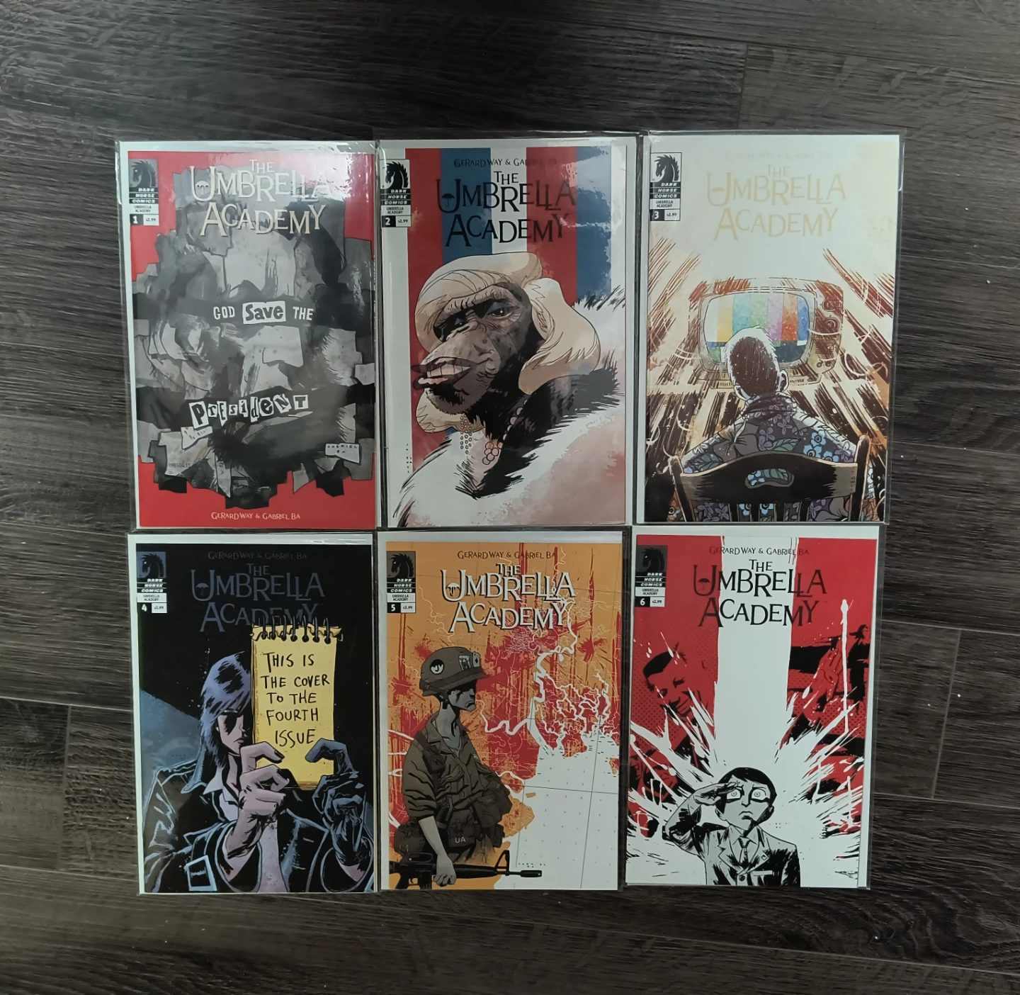 The Umbrella Academy Comic Book Set - photo 2