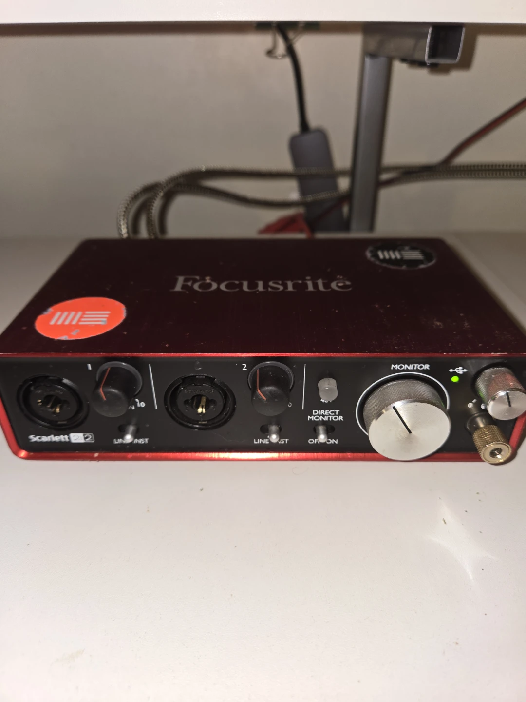 Focusrite Scarlett 2i2 Audio Interface 2nd Gen - photo 2