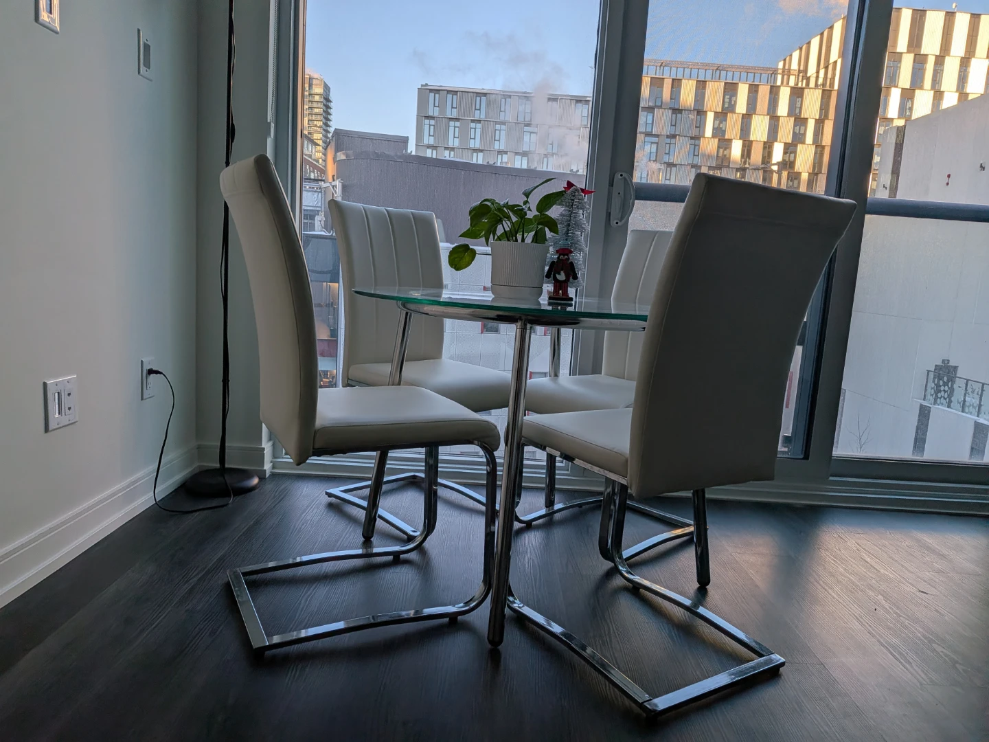 Glass Dining Table with 4 White Chairs - photo 3