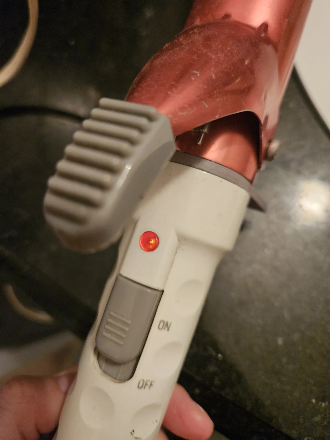 🥕 Conair Curling Iron- MOVING SALE! - photo 2