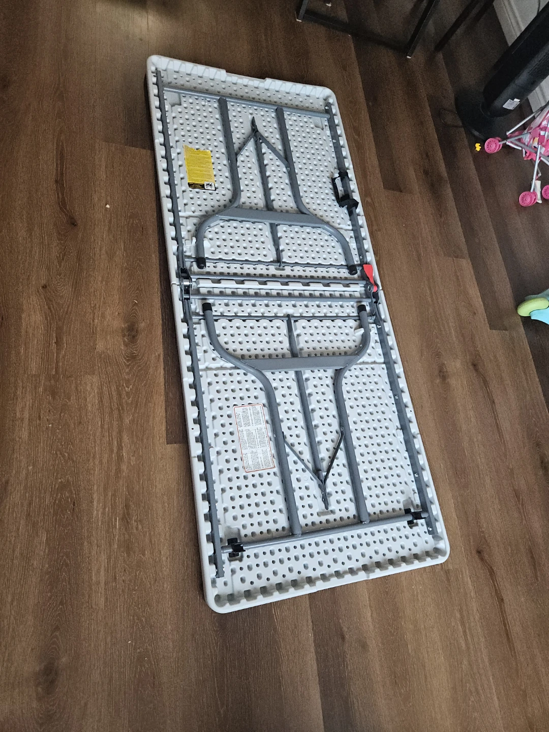 Folding Plastic Table 6ft