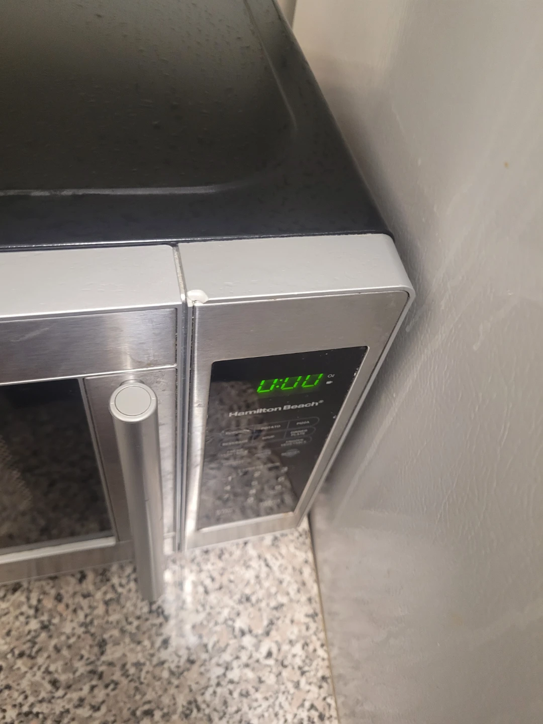 Hamilton Beach Microwave Oven - photo 3