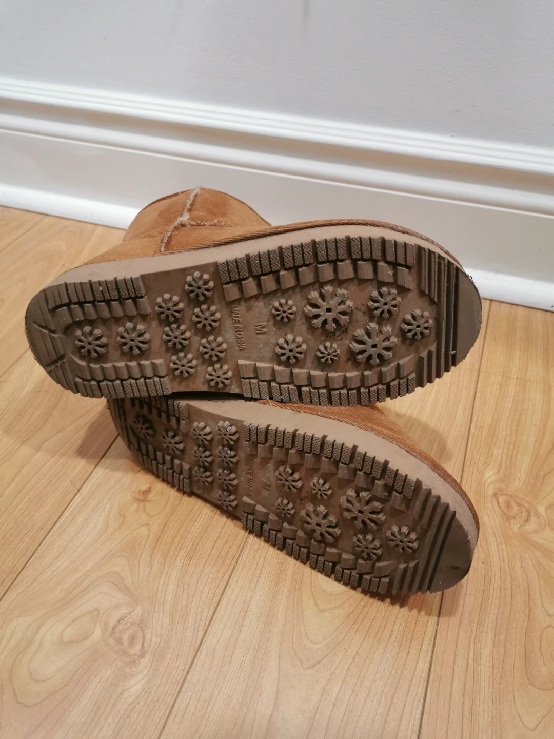 Brown Winter Boots, Size 6 - photo 5