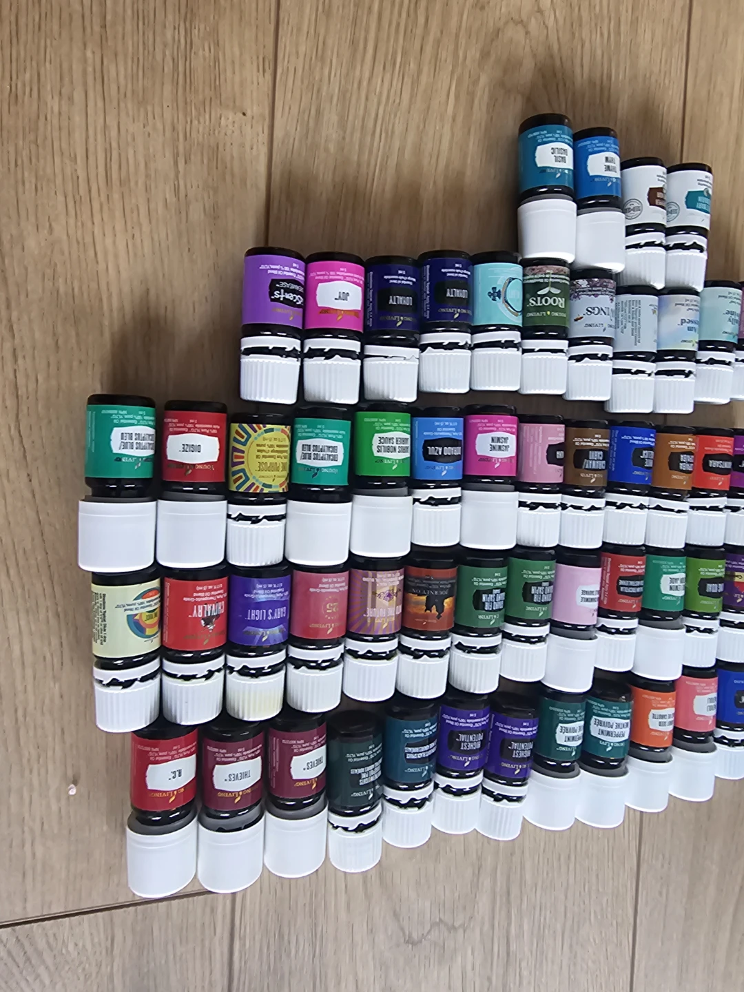 Young Living Essential Oils Collection (50+ Bottles) - photo 3