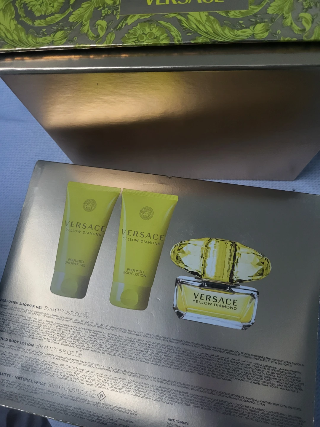 Versace Yellow Diamond Perfume Gift Set - photo 4