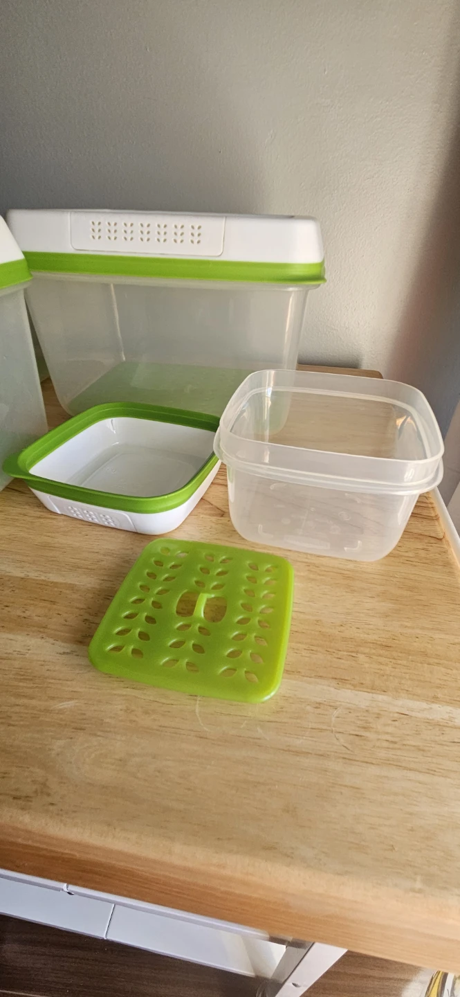 Rubbermaid Produce Savers 4 pack - photo 2