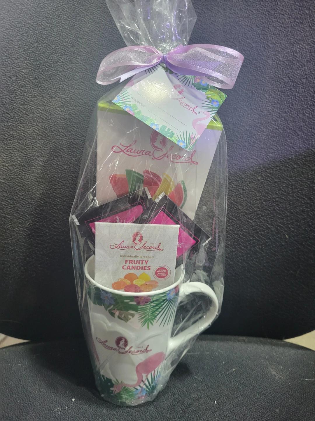 Laura Secord Gift Set with Mug & Candies