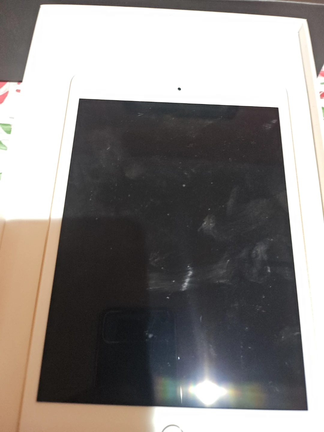 Gold iPad - photo 2