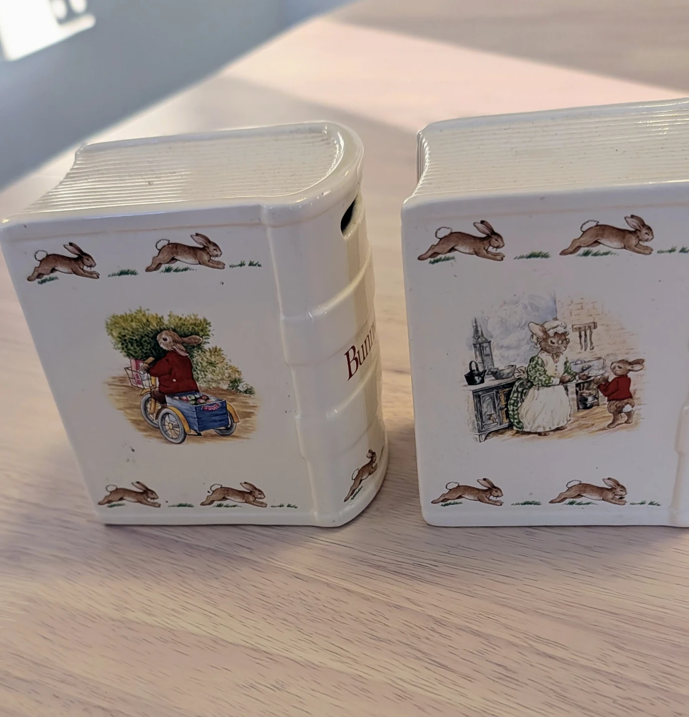 Royal Doulton Bunnykins Vintage Bookend Banks - photo 2