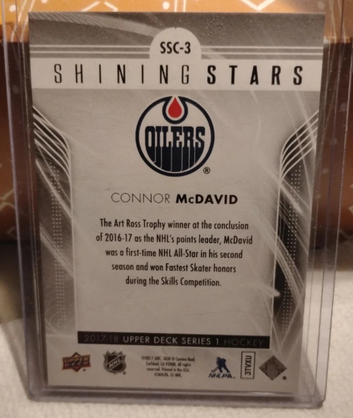 🥕 Connor McDavid Shining Stars Hockey Card - photo 2