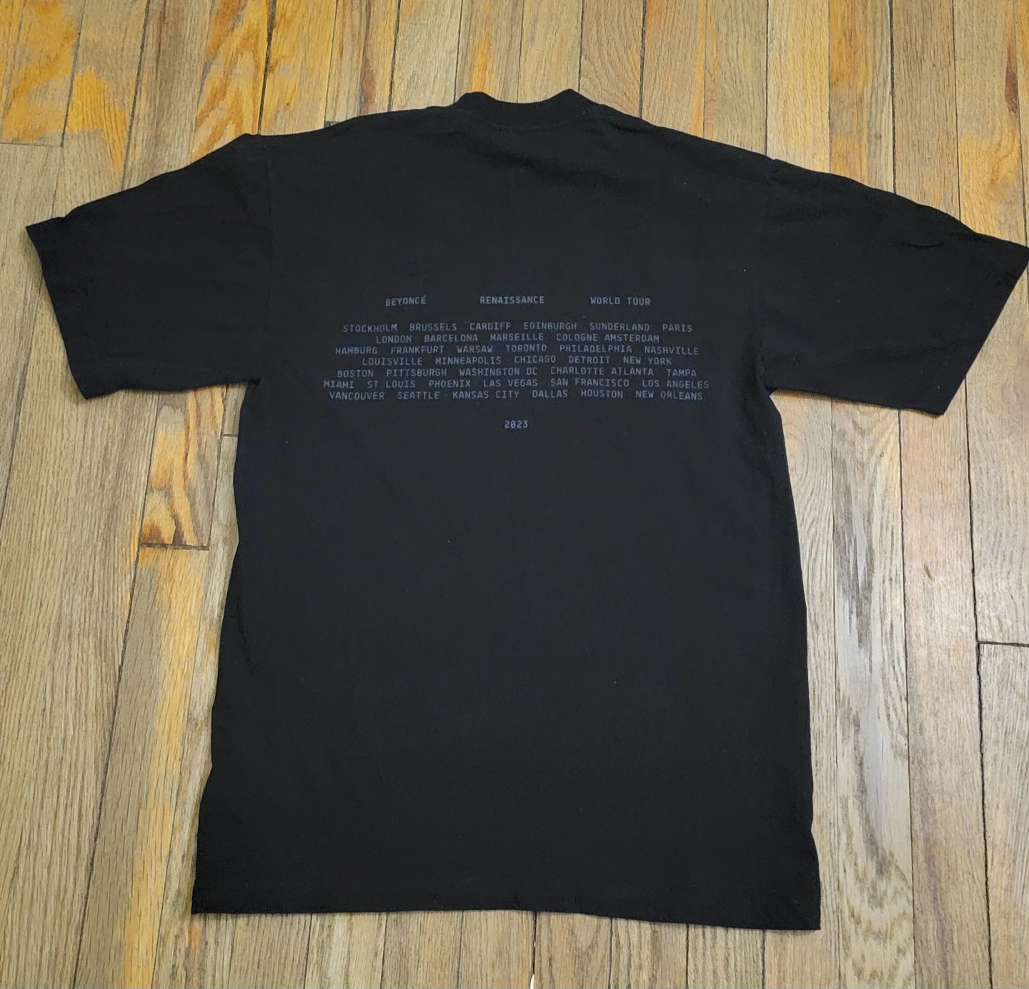 Beyoncé Renaissance World Tour T-Shirt - Size Small - photo 3