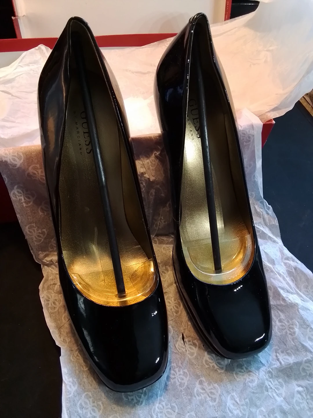 Guess by Marciano Black Patent Heels 10 New - photo 2