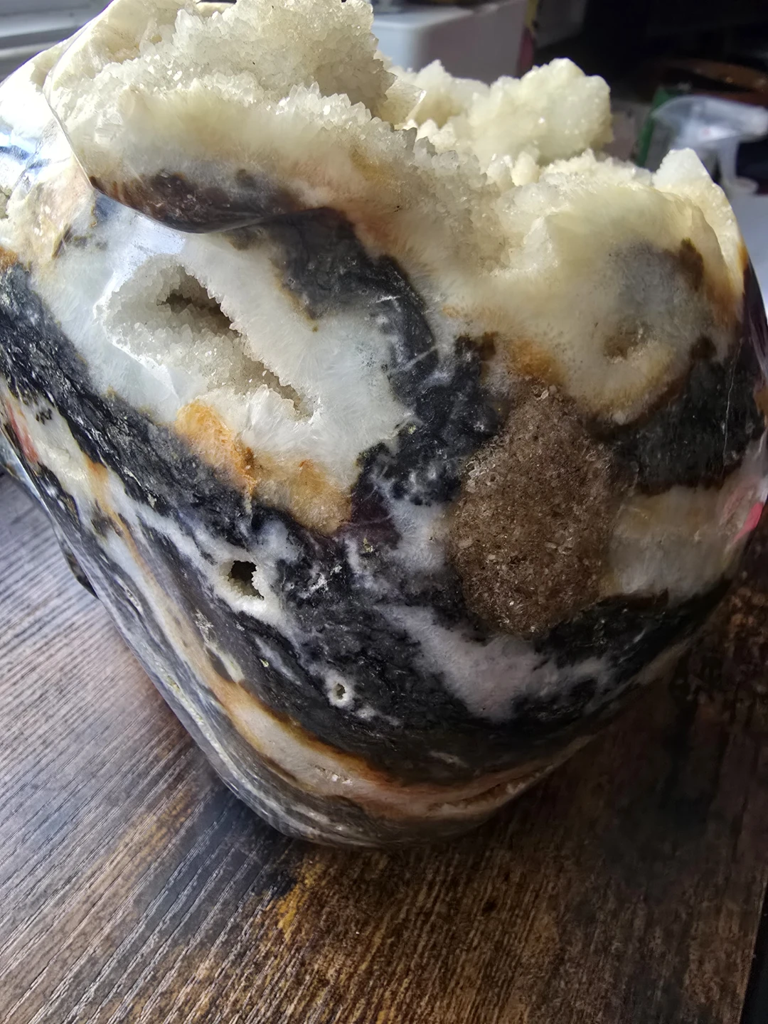 Crystal Banded Agate Skull - photo 5