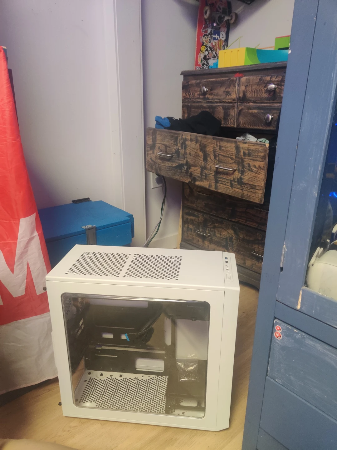 White Mid-Tower PC Case - photo 3