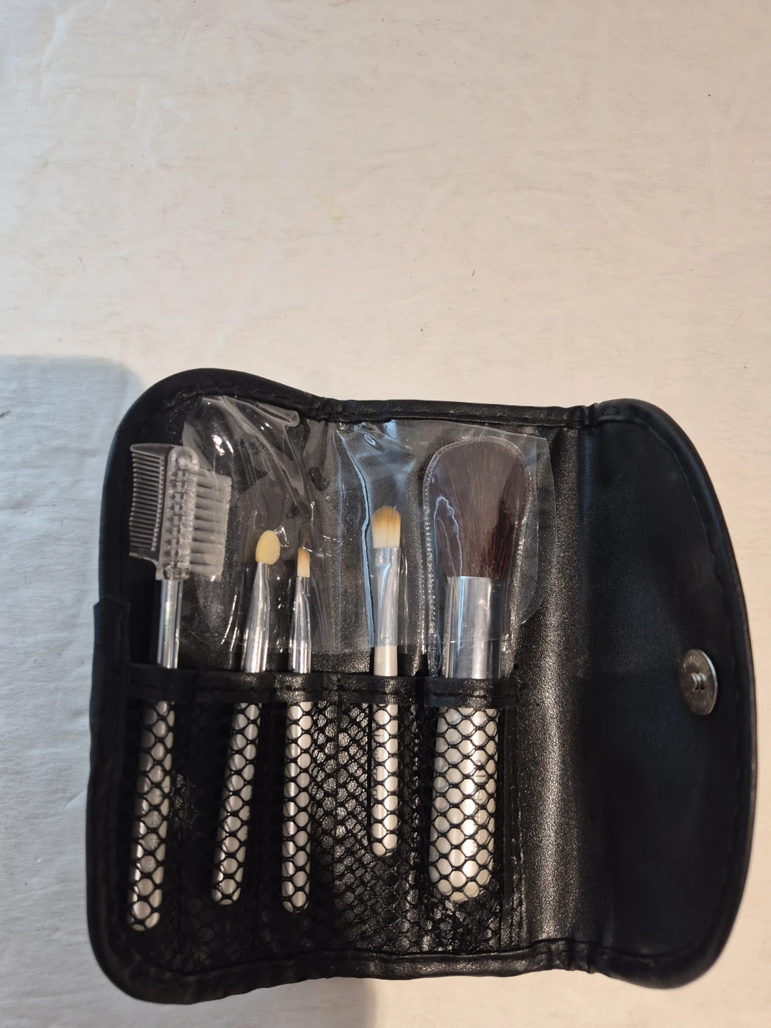e.l.f. Essentials 5-Piece Makeup Brush Set with Pouch