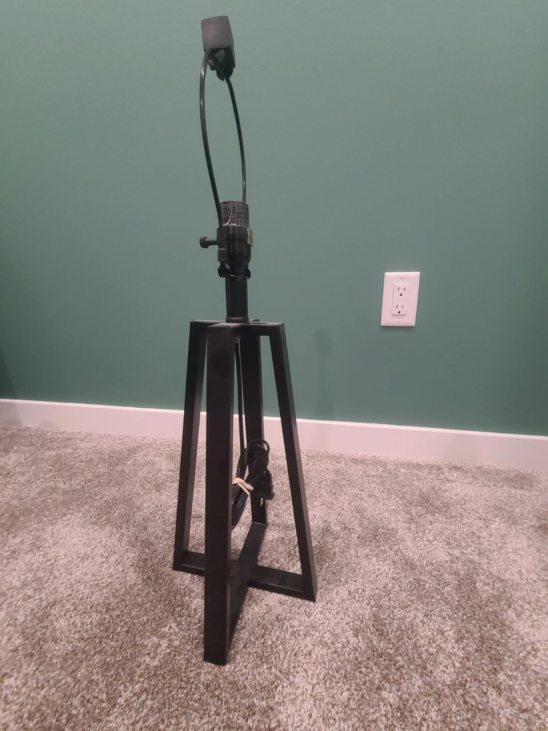 Black Metal Table Lamp, 25" Tall - photo 3