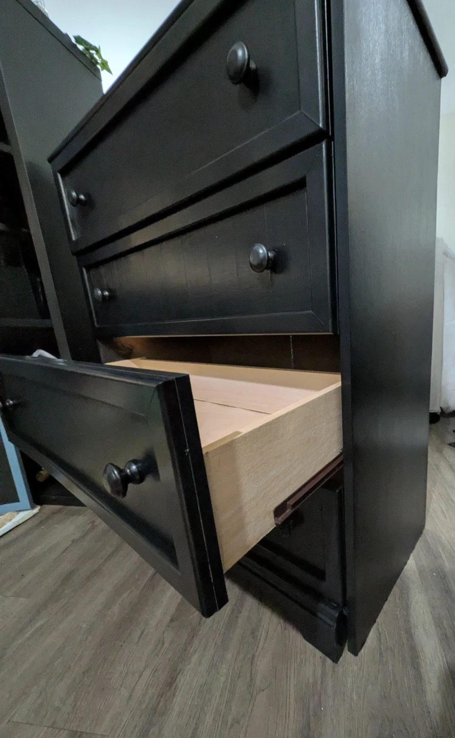 🥕 Black Espresso 4-Drawer Dresser - photo 3