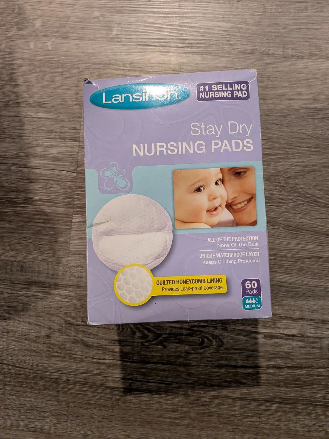 Lansinoh Stay Dry Nursing Pads, 60 Count