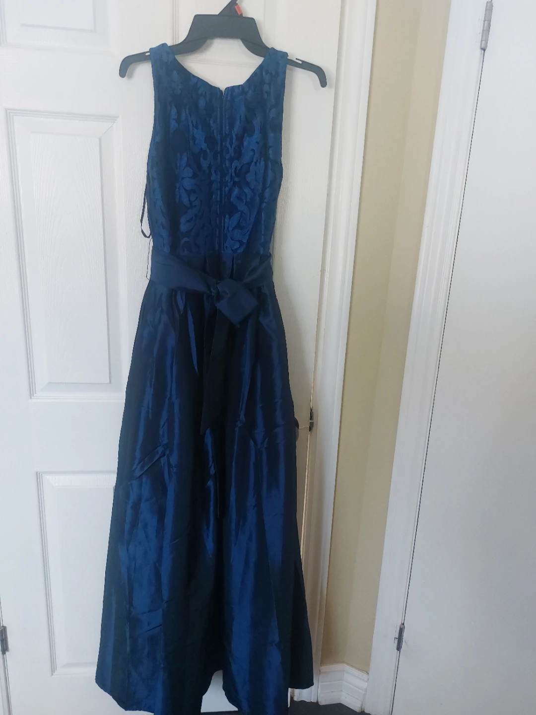 Navy Blue Sleeveless Gown - photo 5