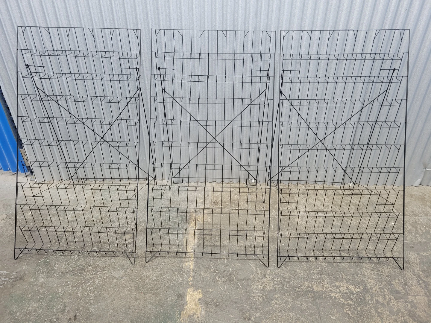 Wire Display Rack Shelving Unit - 3 Sections