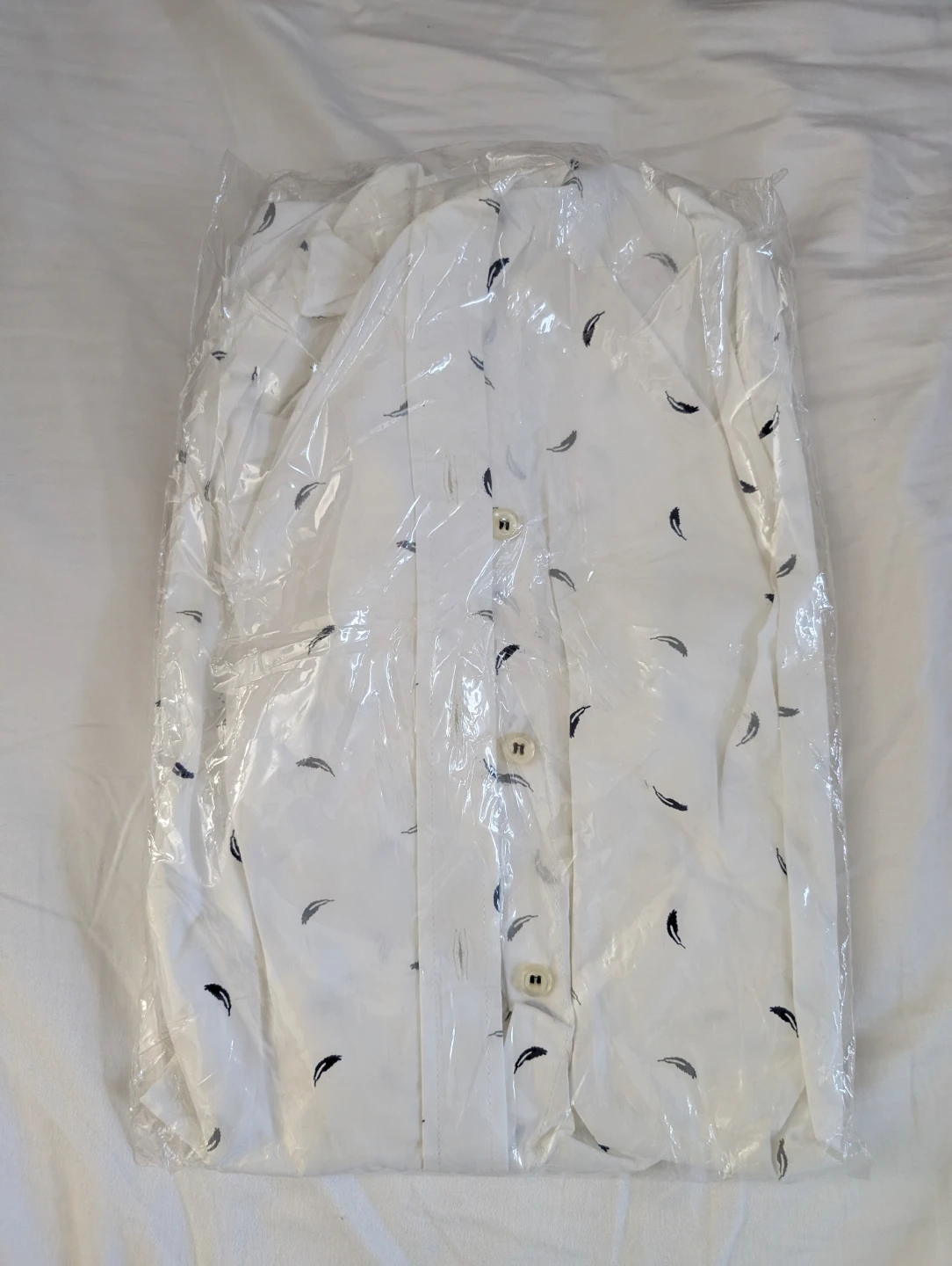 SMART White Feather Print Button-Up Shirt Office Wear - photo 3