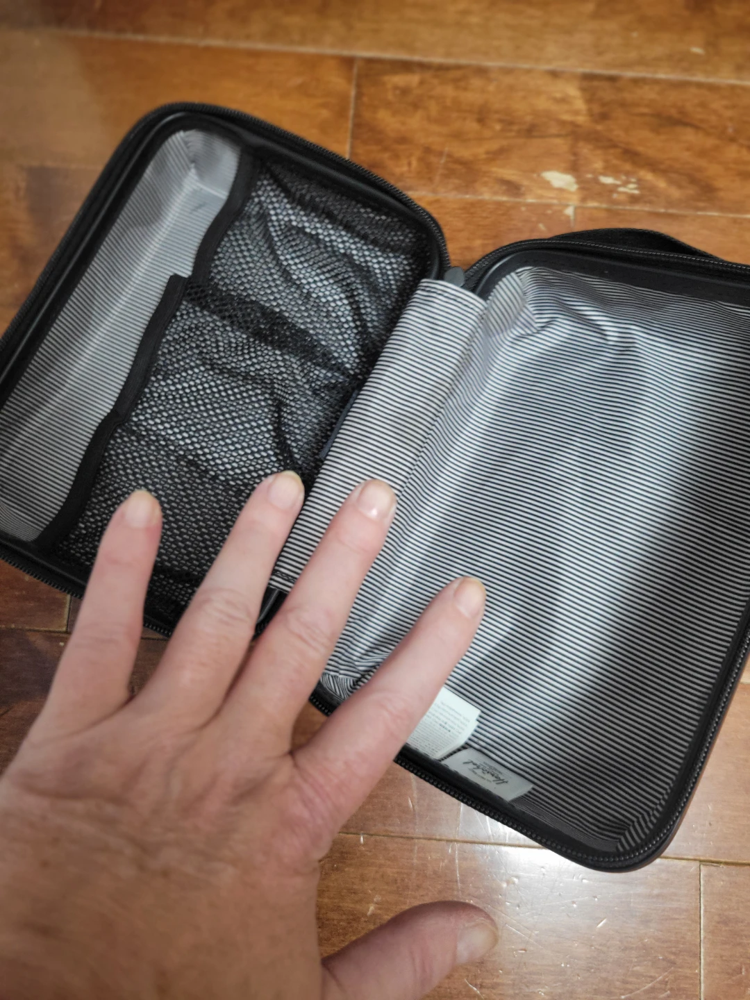 Herschel Trade Mini Travel Case - photo 2