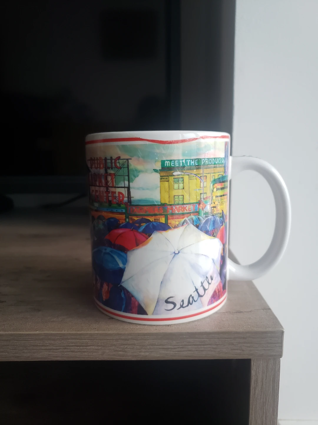 DAMAGED Seattle Souvenir Mug - photo 4