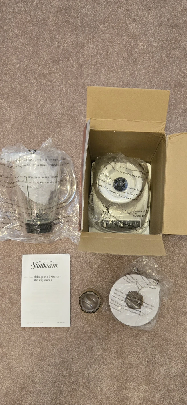 Open Box Blender with Glass Jar - photo 5