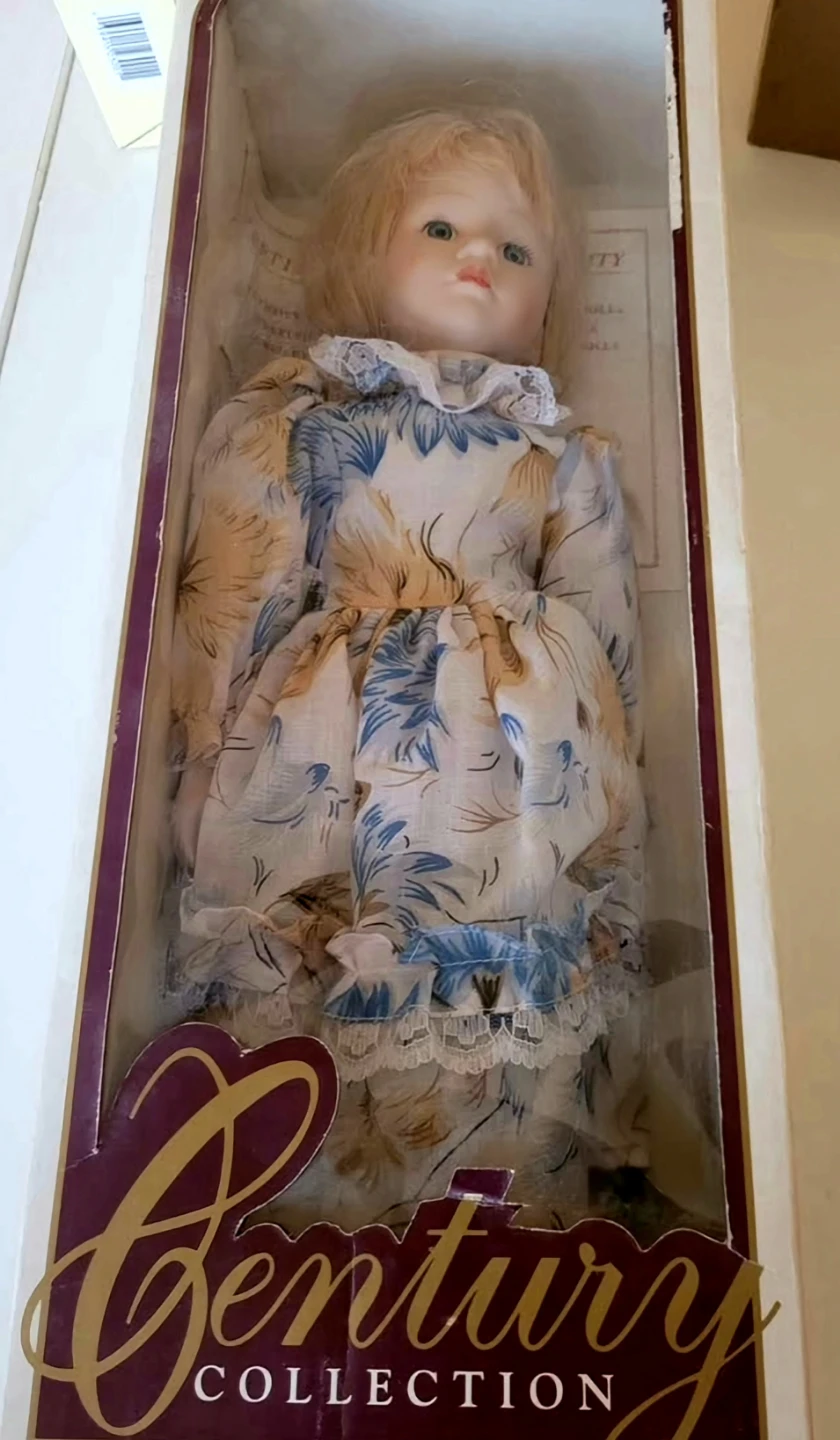 NEW Century Collection Porcelain Dolls (with COA) - photo 3