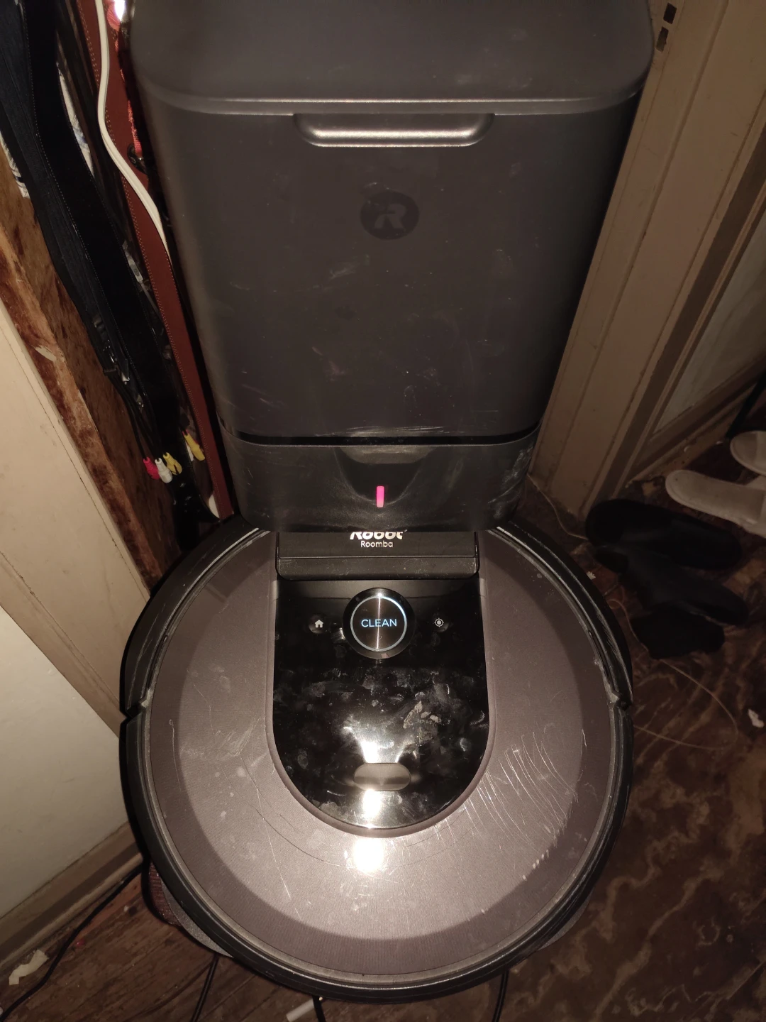 iRobot Roomba Vacuum i7