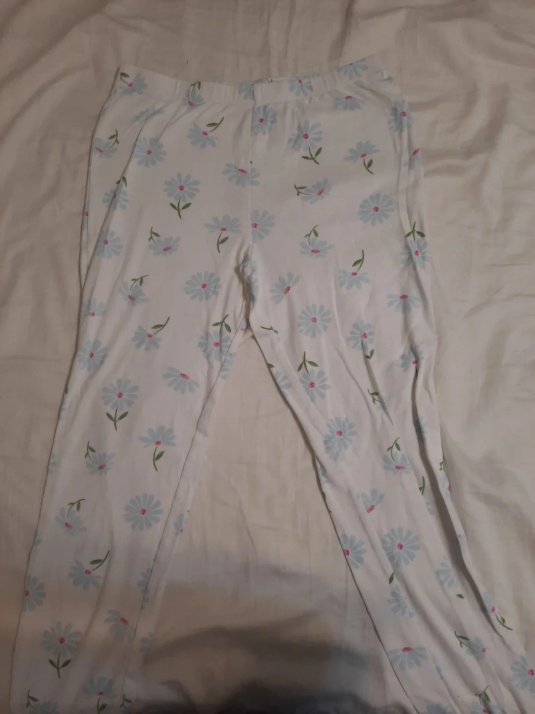 White Daisy Print Pajama Set - photo 2