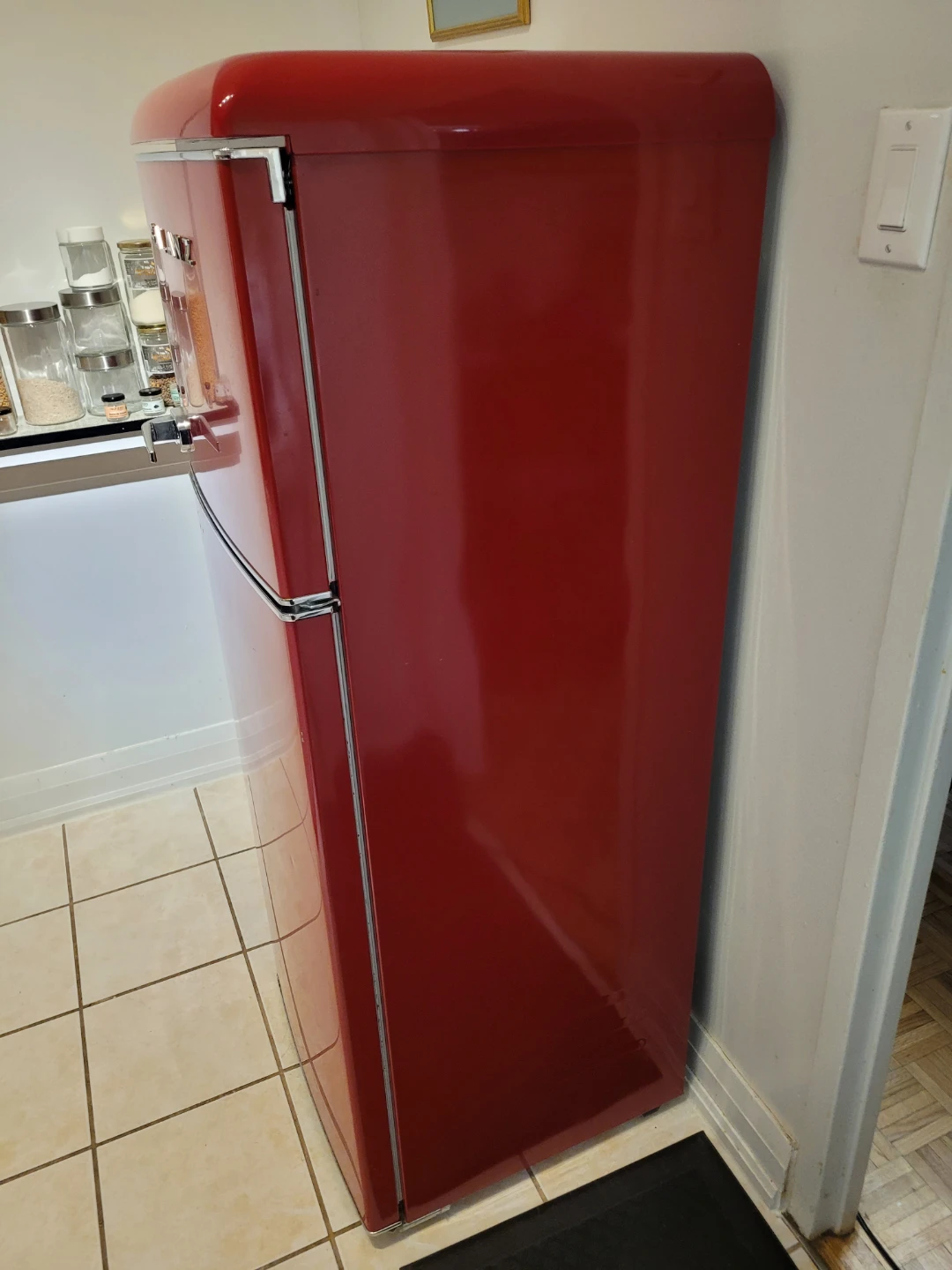 Galanz Retro Refrigerator - Red - photo 5