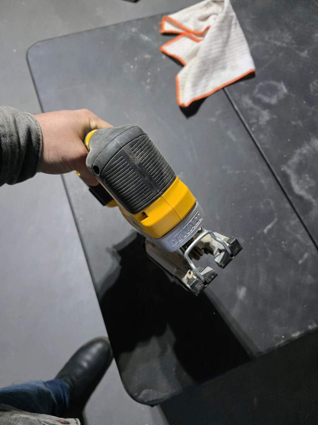 Dewalt Jig Saw DCS334 - photo 2