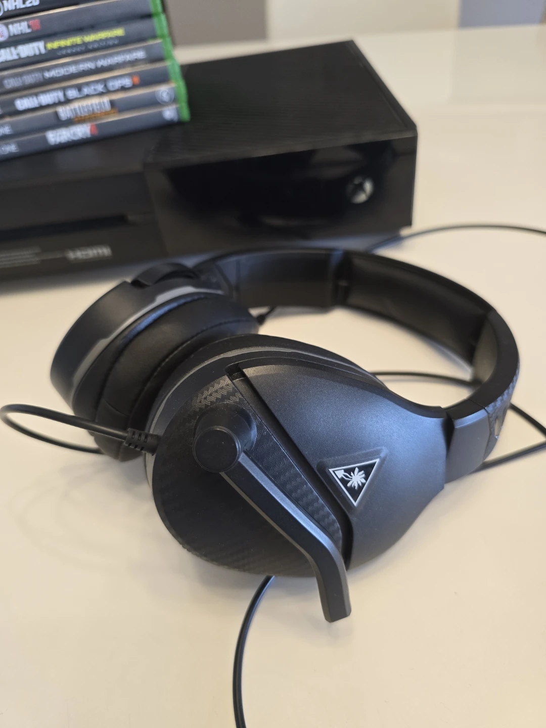 Xbox One with Games and Headset - photo 3