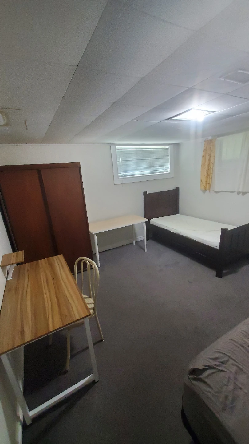 Furnished basement room for rent near bathurst and steeles - photo 4