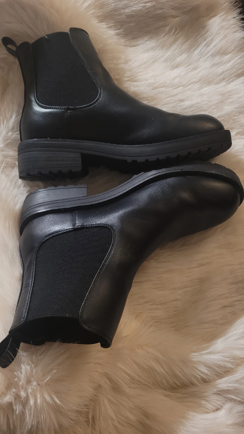 Black Chelsea Boots - photo 5