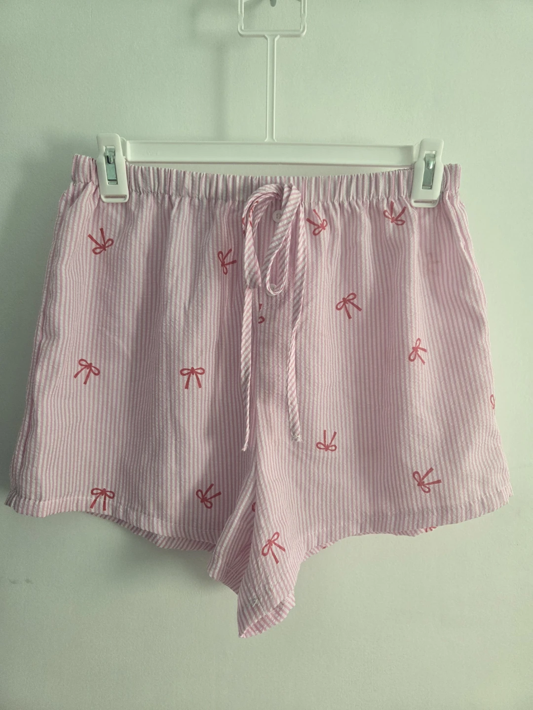 Pink Medium Striped Shorts with Bow Pattern