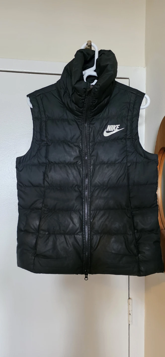 Nike Black Puffer Vest