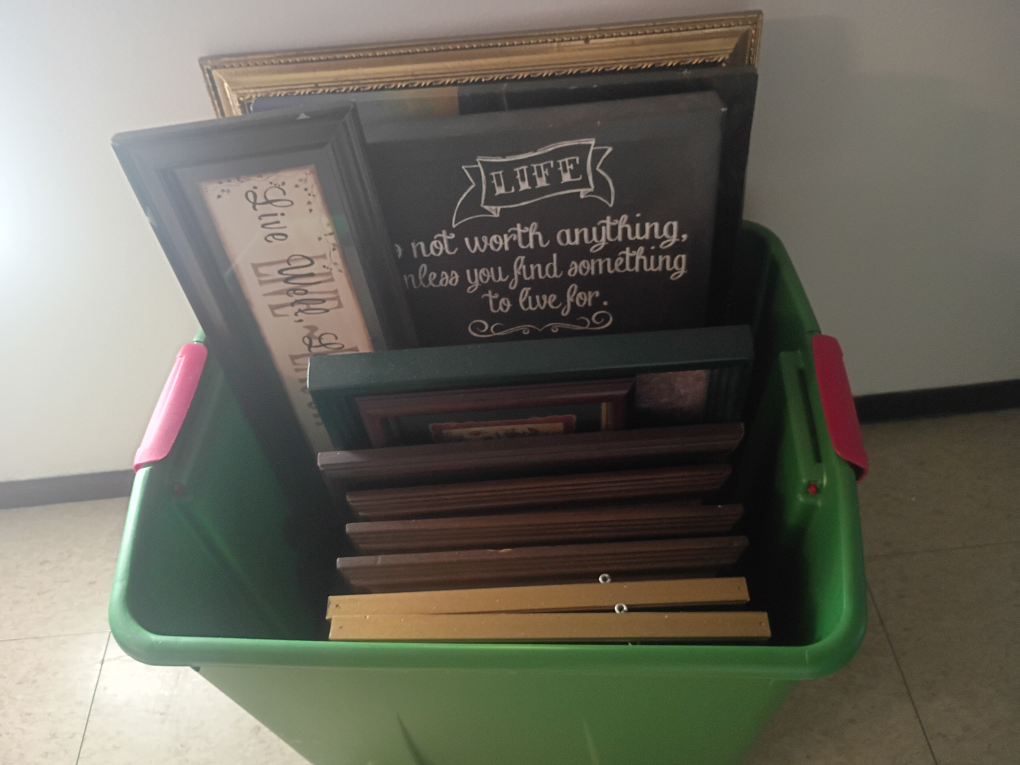 framed pictures