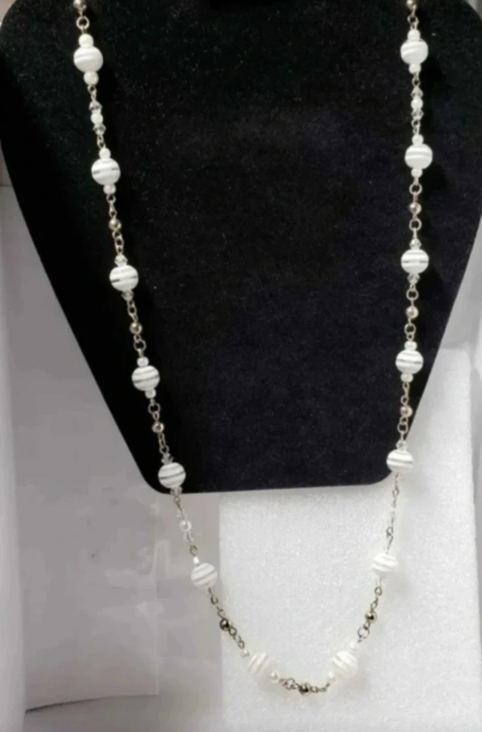 Beaded Necklace - White and Silver Tone - photo 3