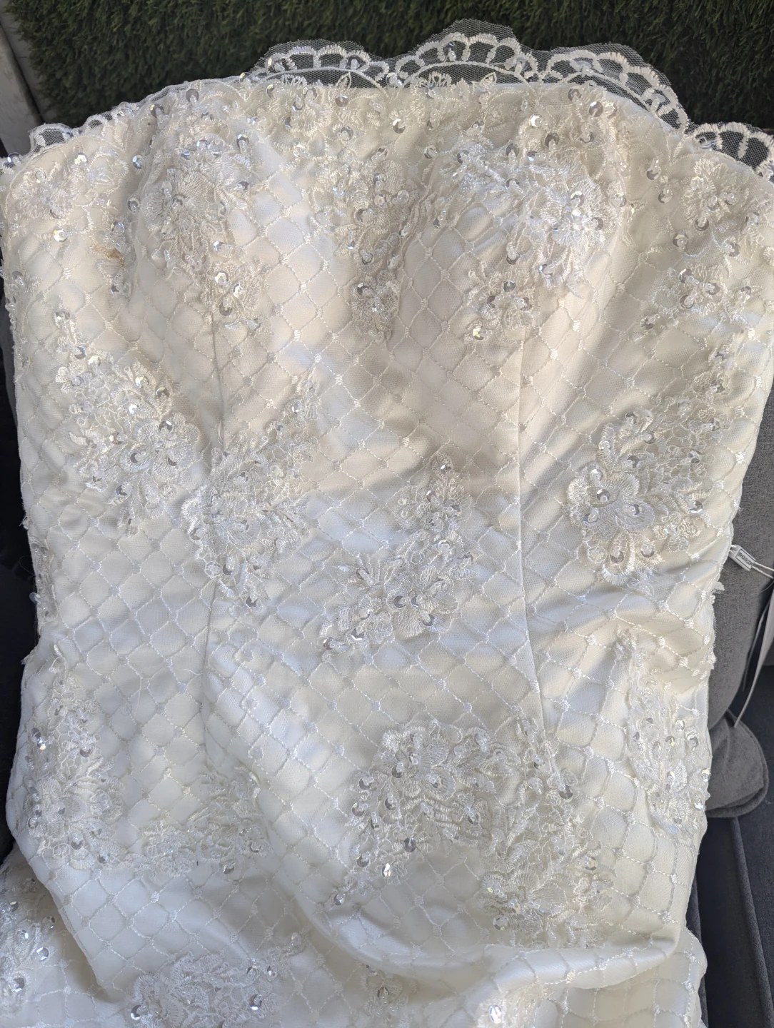 JJ's House Ivory Wedding Dress - Size 6 - photo 2