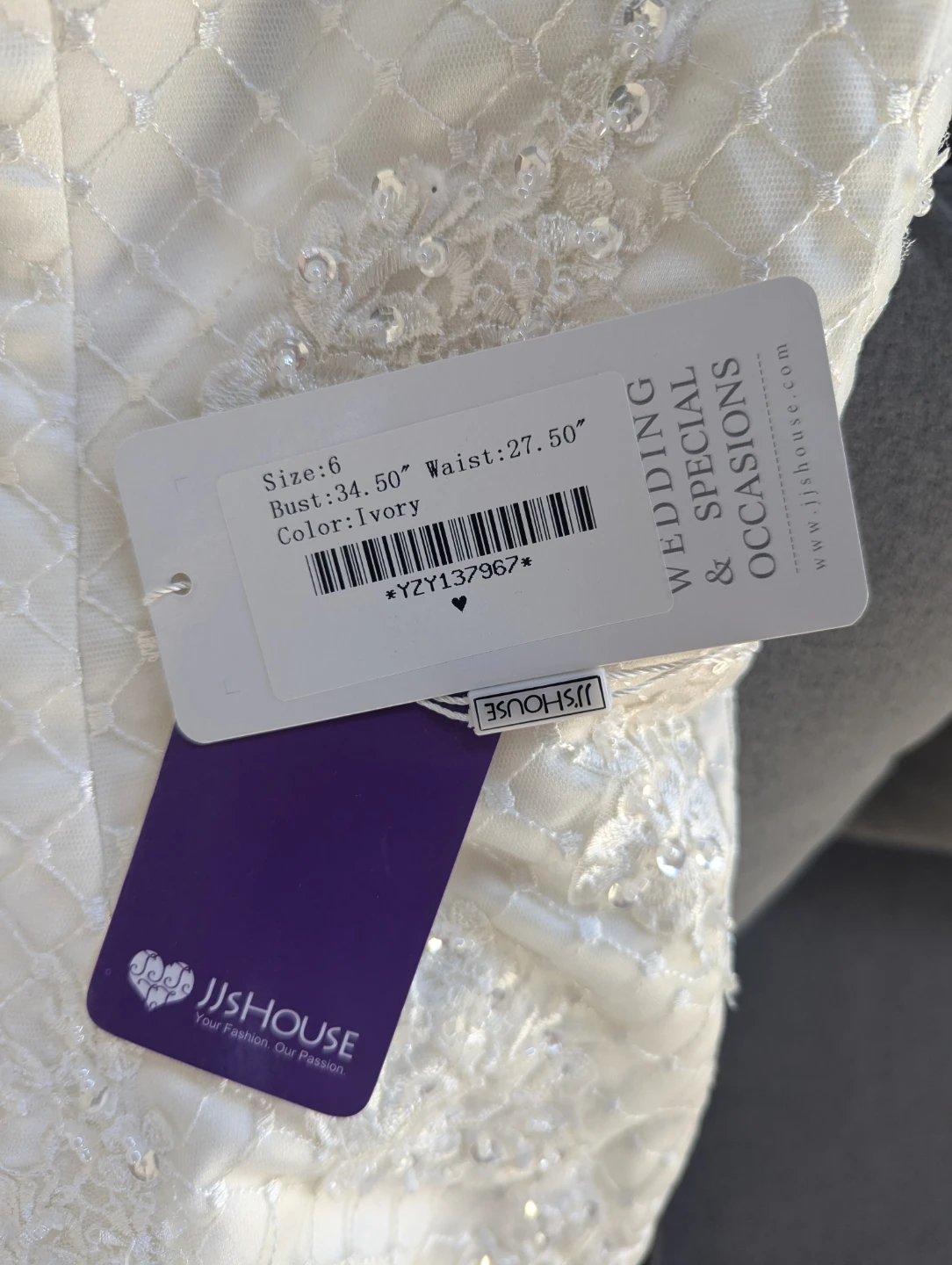 JJ's House Ivory Wedding Dress - Size 6 - photo 4