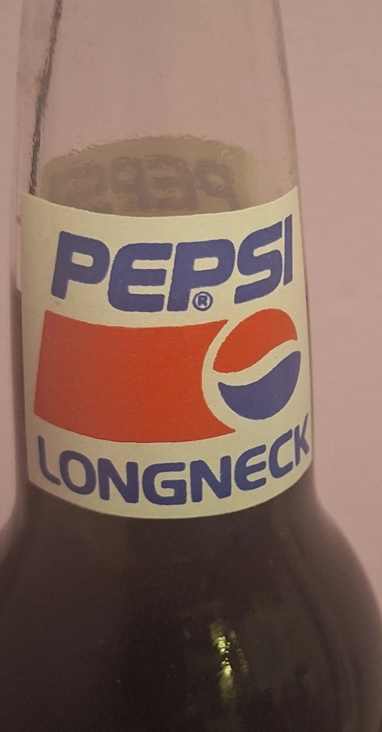 Vintage Unopened Pepsi Long Neck "Slammin Shaq" bottle - photo 2