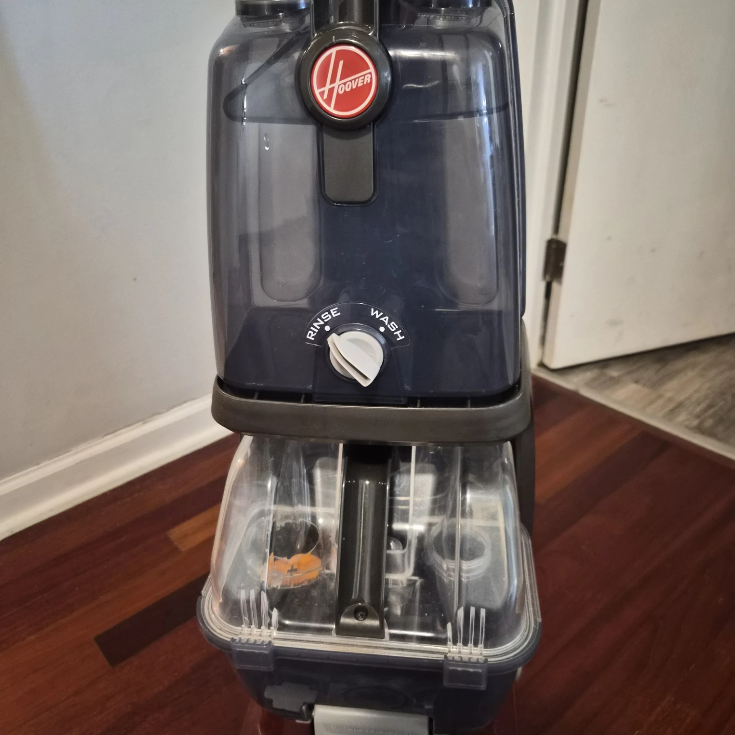 Hoover Power Scrub Deluxe Carpet Cleaner - photo 3