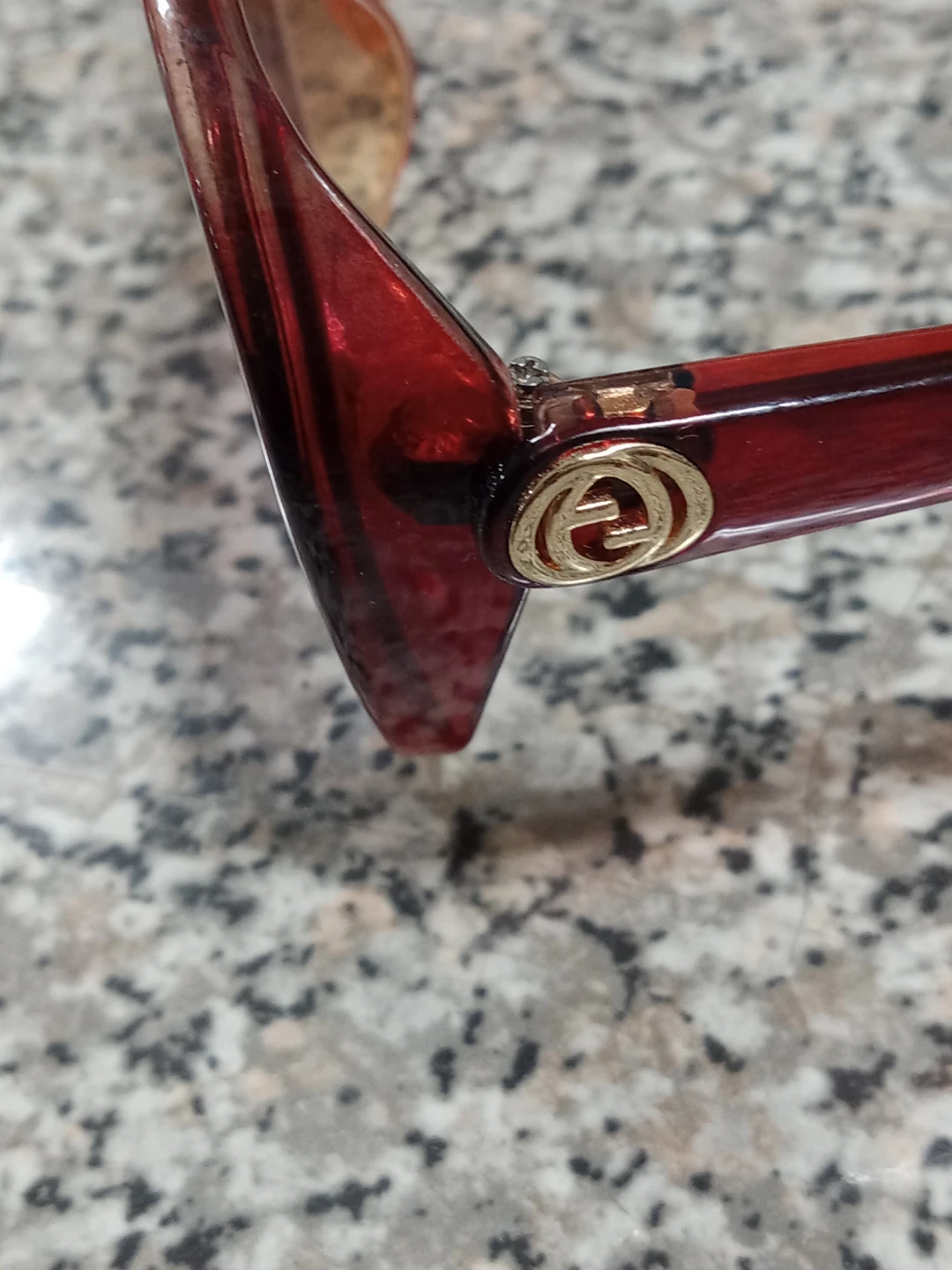 Gucci Sunglasses Red - photo 4