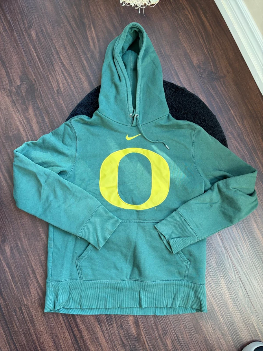 Nike Oregon Hoodie - Size M