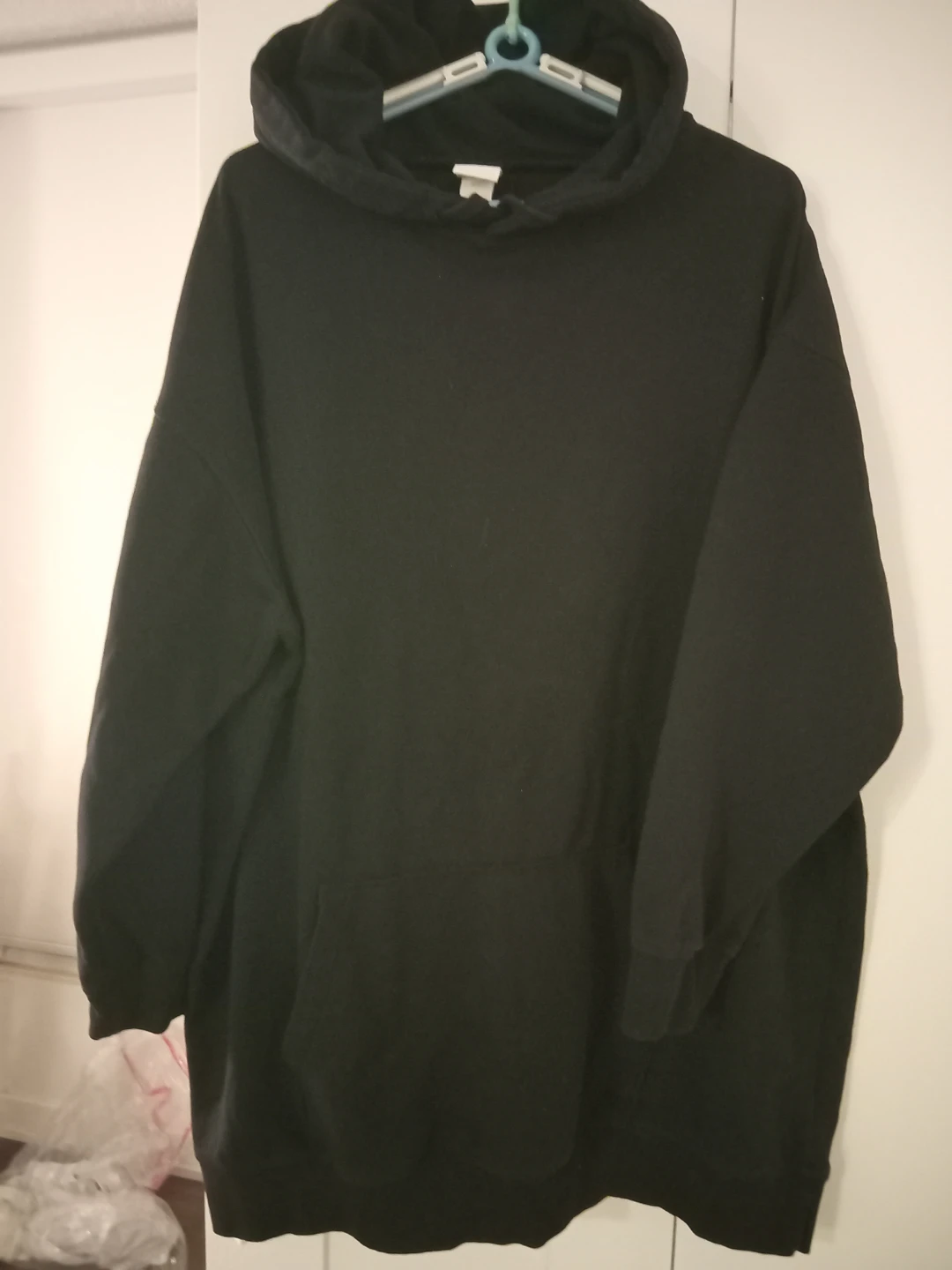 H&M Black Hoodie Size Medium
