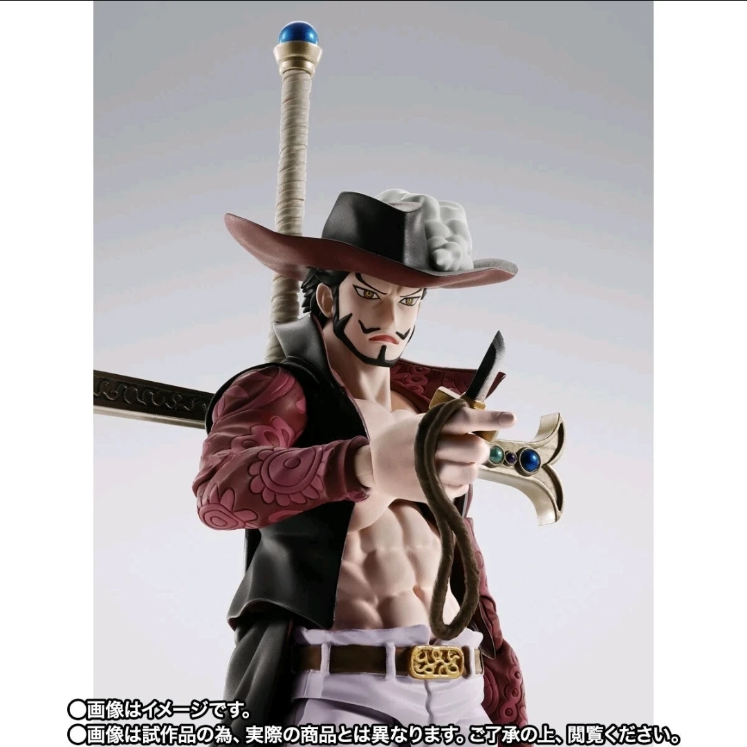 One Piece Dracule Mihawk SH Figuarts action figure - photo 3