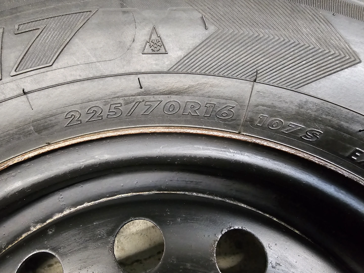 HYUNDAI TUCSON WINTER TIRES ON STEEL RIMS 225/70 R16 - photo 2