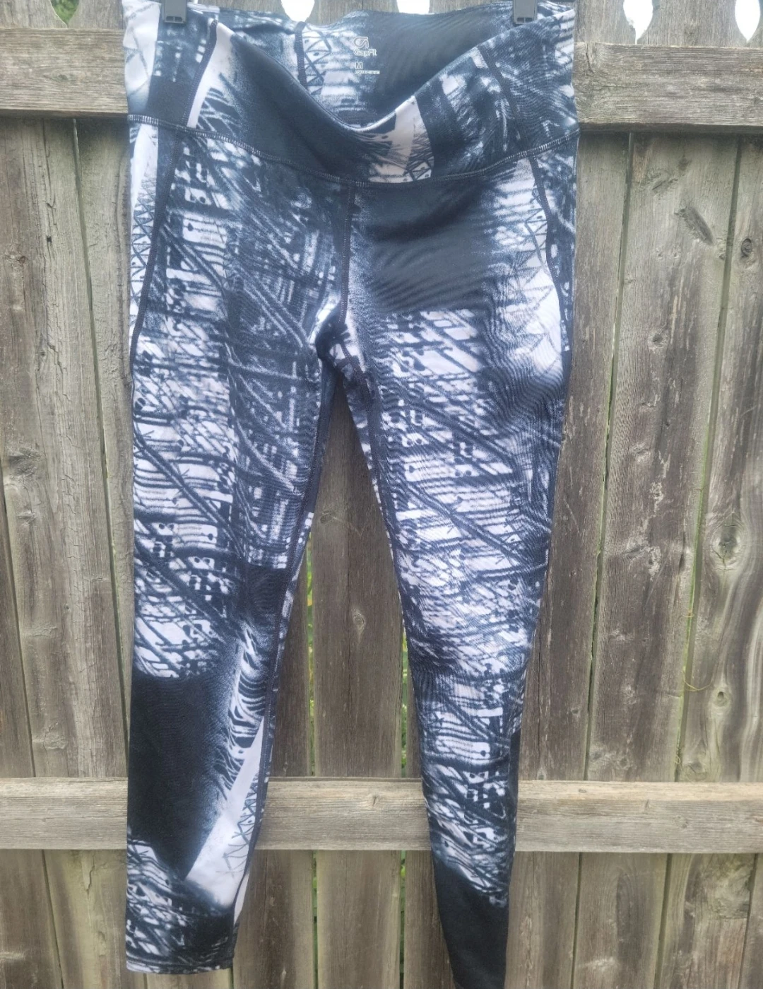 GapFit Women's Athletic Leggings Size M